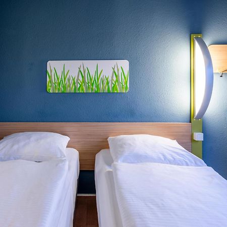 B&B Hotel Giessen-Linden Linden  Екстериор снимка