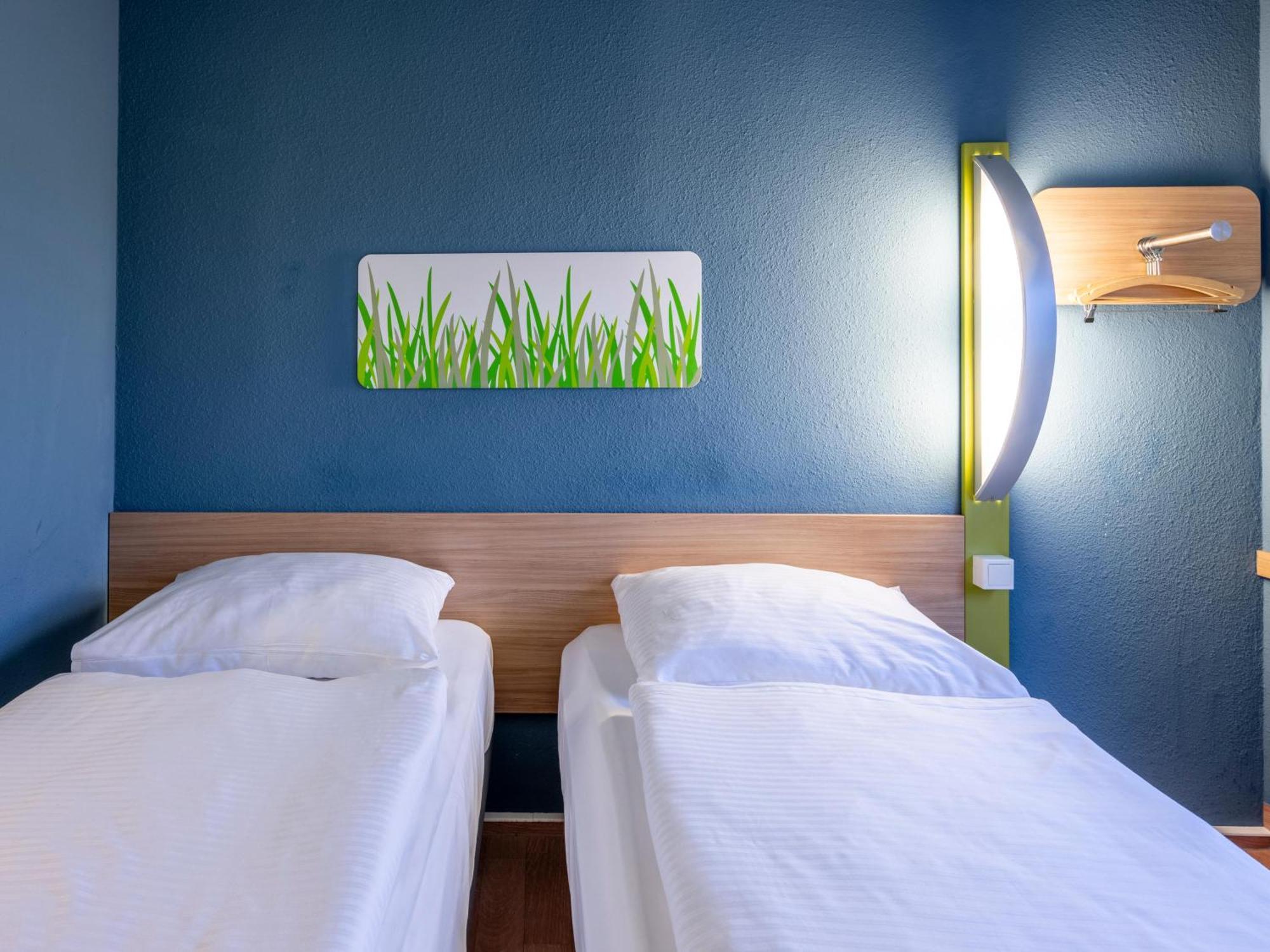 B&B Hotel Giessen-Linden Linden  Екстериор снимка