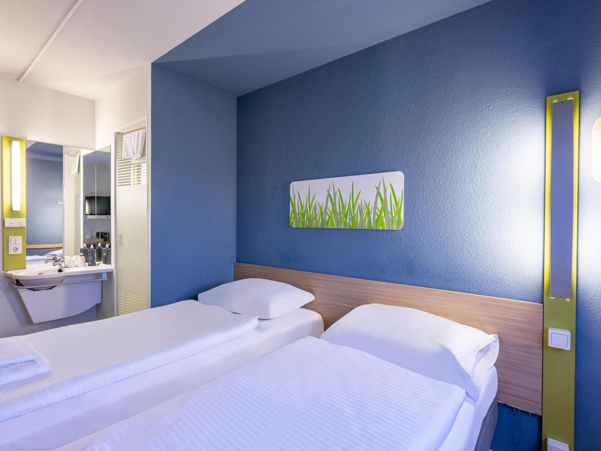 B&B Hotel Giessen-Linden Linden  Екстериор снимка