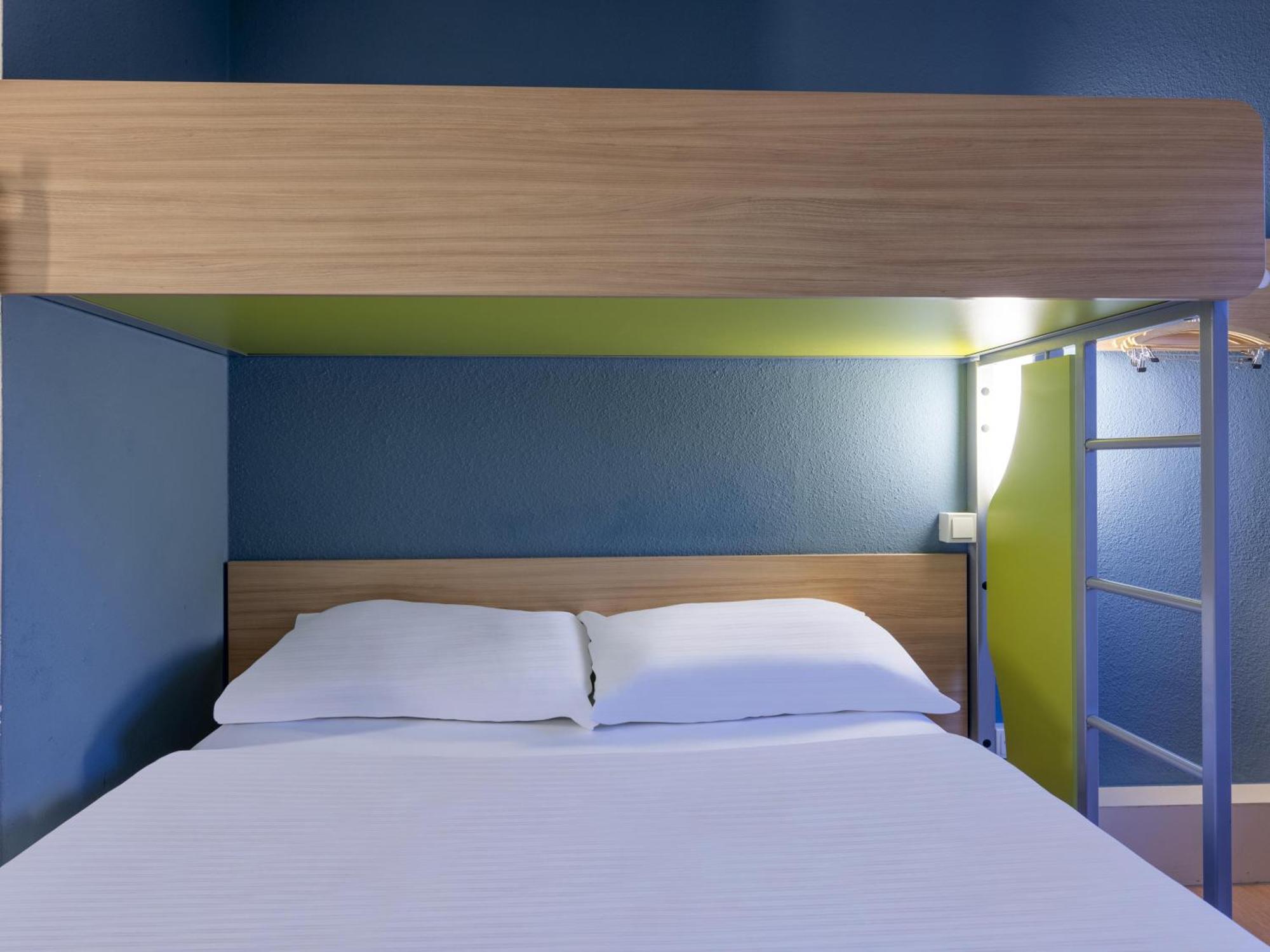 B&B Hotel Giessen-Linden Linden  Екстериор снимка