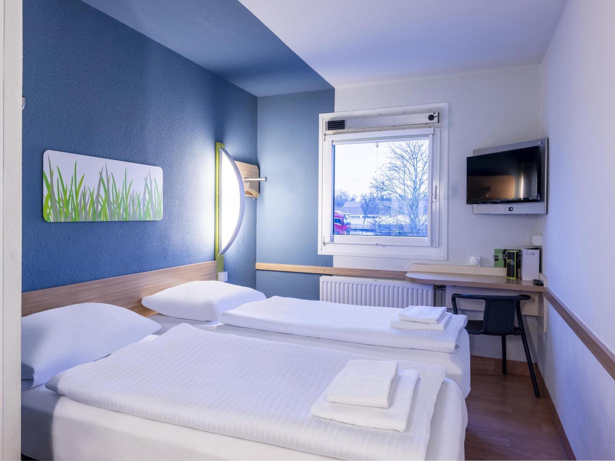 B&B Hotel Giessen-Linden Linden  Екстериор снимка